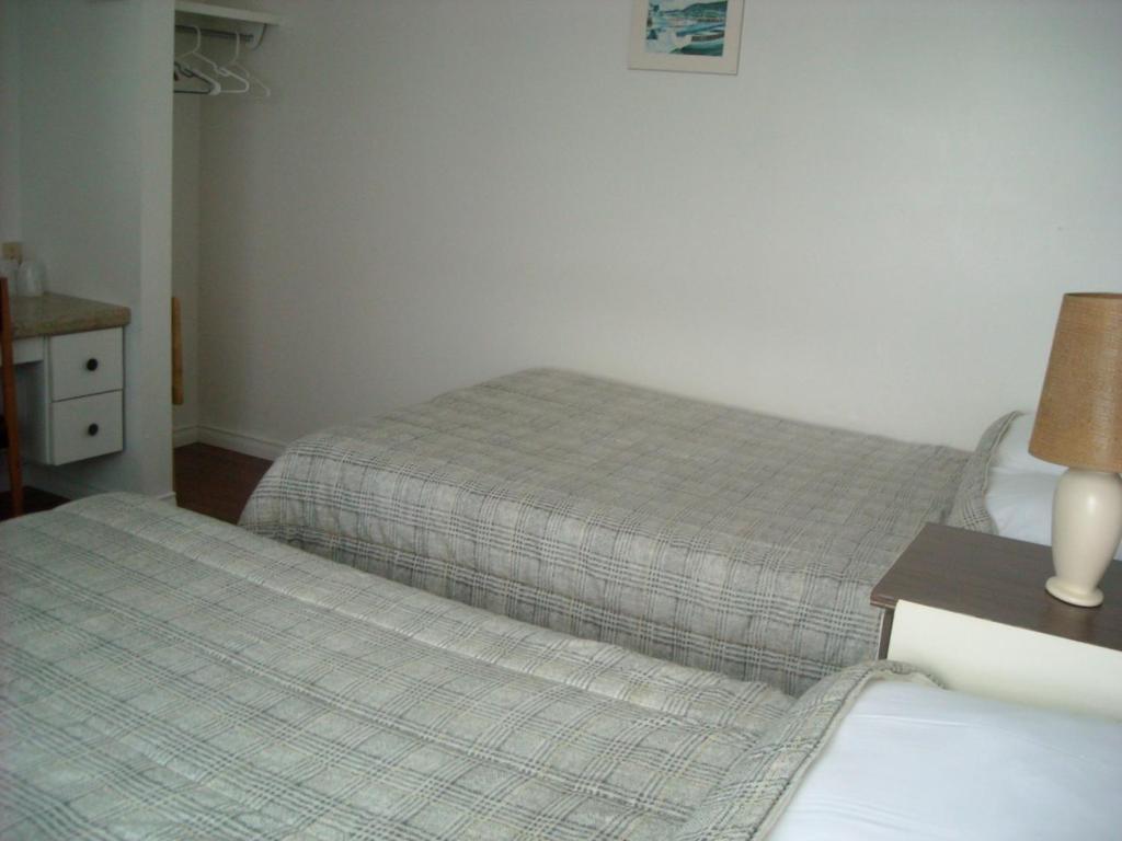 Motel Le Noroit L'Anse-au-Griffon Room photo