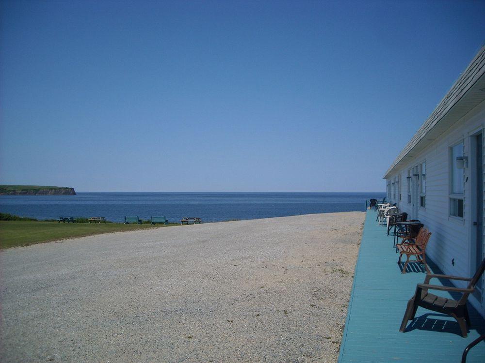 Motel Le Noroit L'Anse-au-Griffon Exterior photo